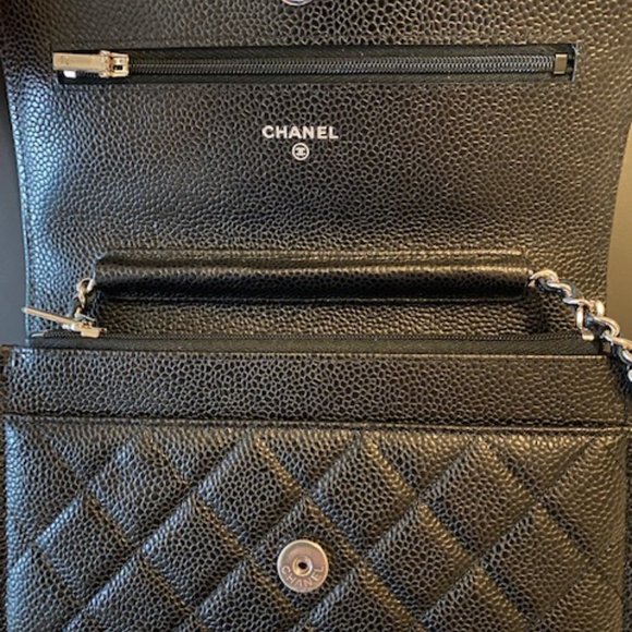 Chanel WOC - Picture 2 of 8